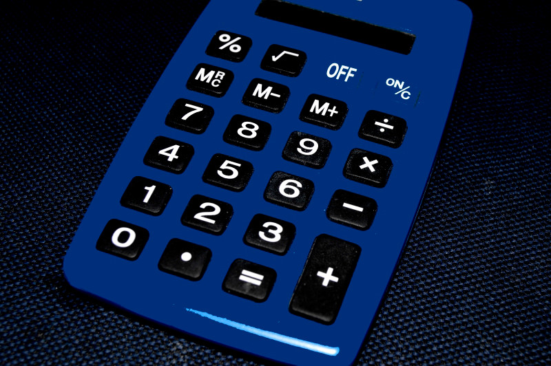 Calculator to manually calculate the bolt pattern from metric to inches or from inches to metric